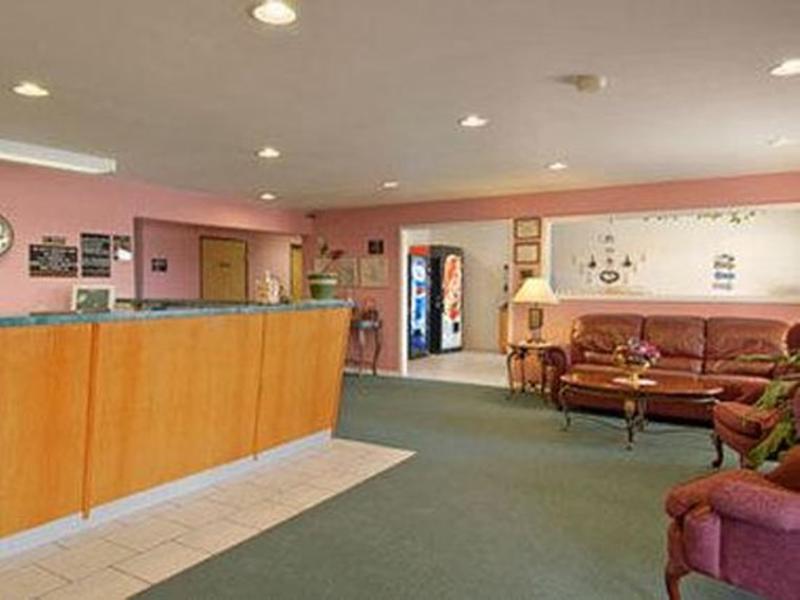 Super 8 By Wyndham Chanute Exterior foto