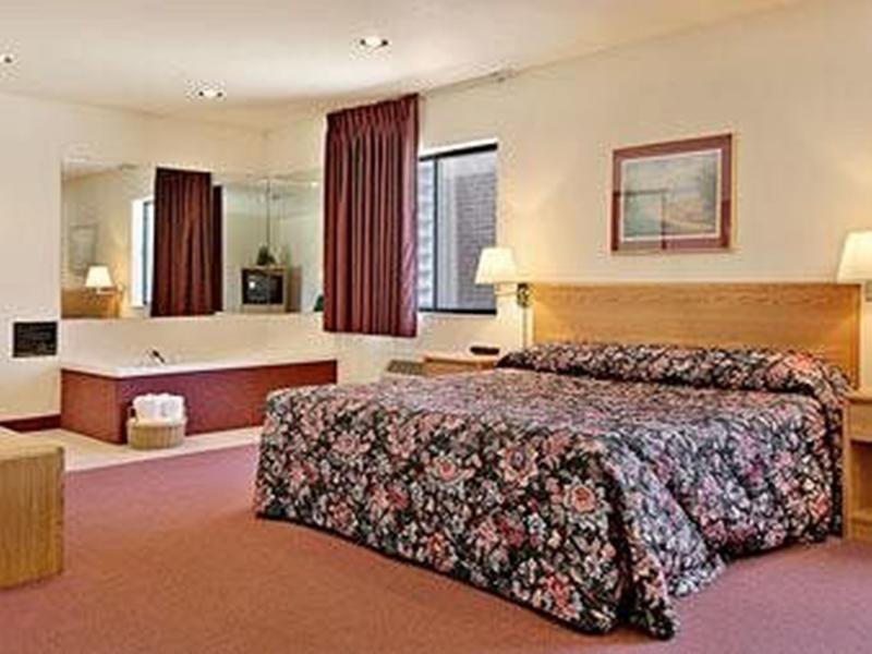 Super 8 By Wyndham Chanute Exterior foto